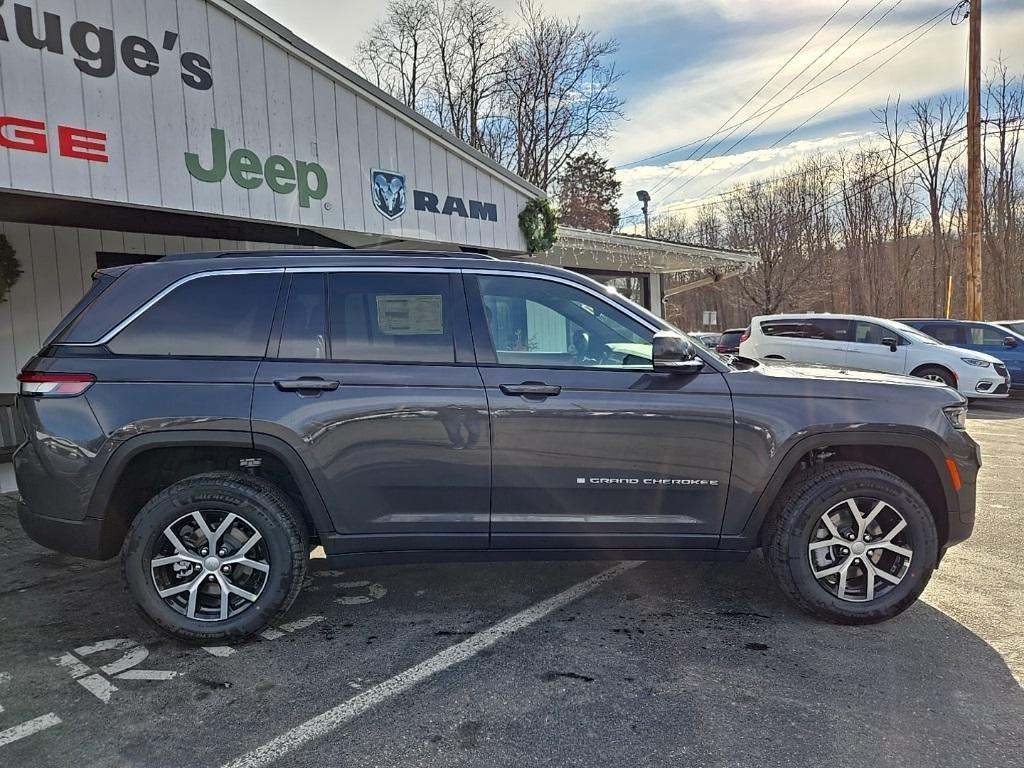 new 2025 Jeep Grand Cherokee car