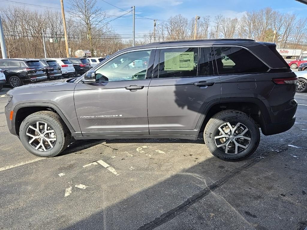 new 2025 Jeep Grand Cherokee car