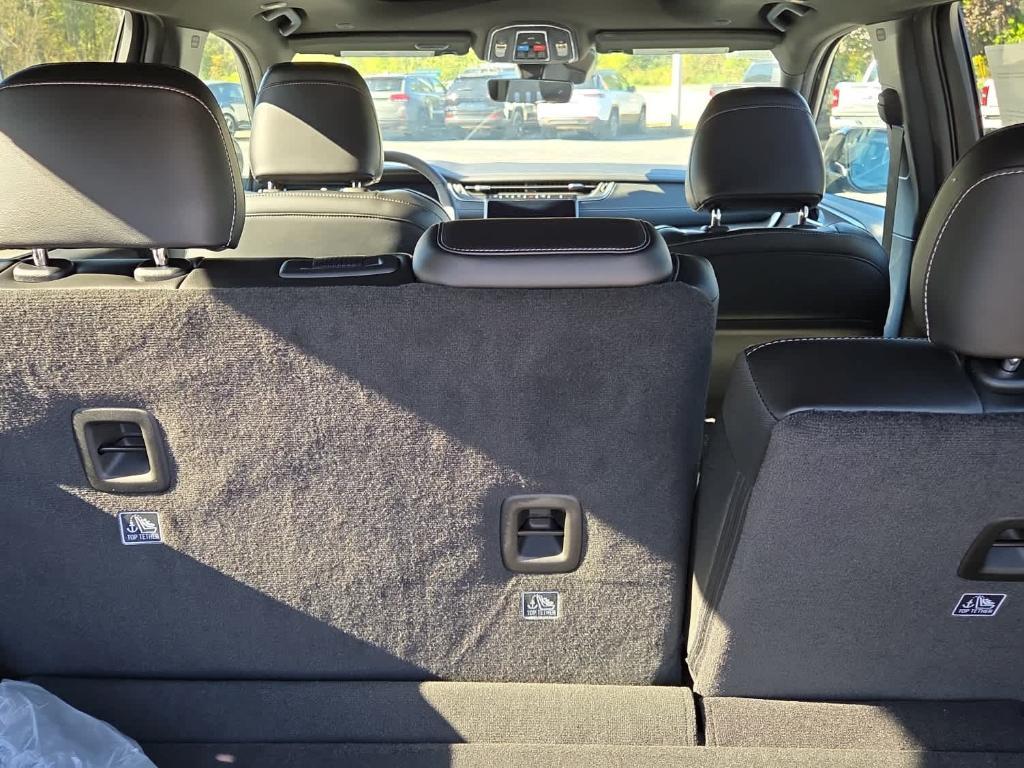 new 2025 Jeep Grand Cherokee car, priced at $50,910