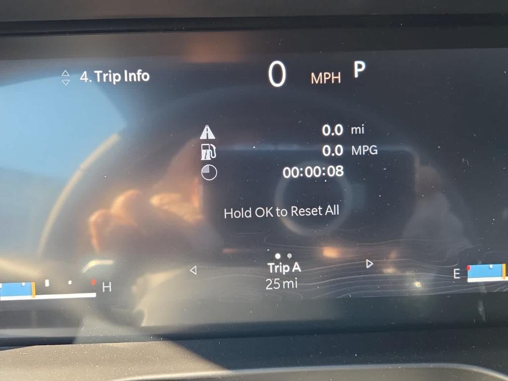 new 2025 Jeep Grand Cherokee car, priced at $50,910