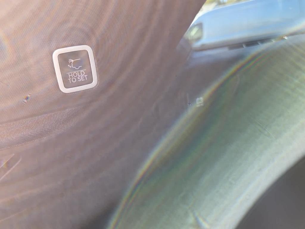 new 2025 Jeep Grand Cherokee car, priced at $50,910