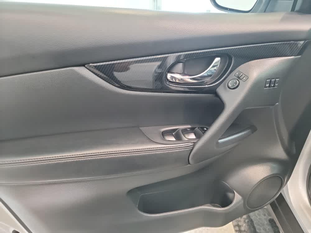 used 2020 Nissan Rogue car, priced at $19,547