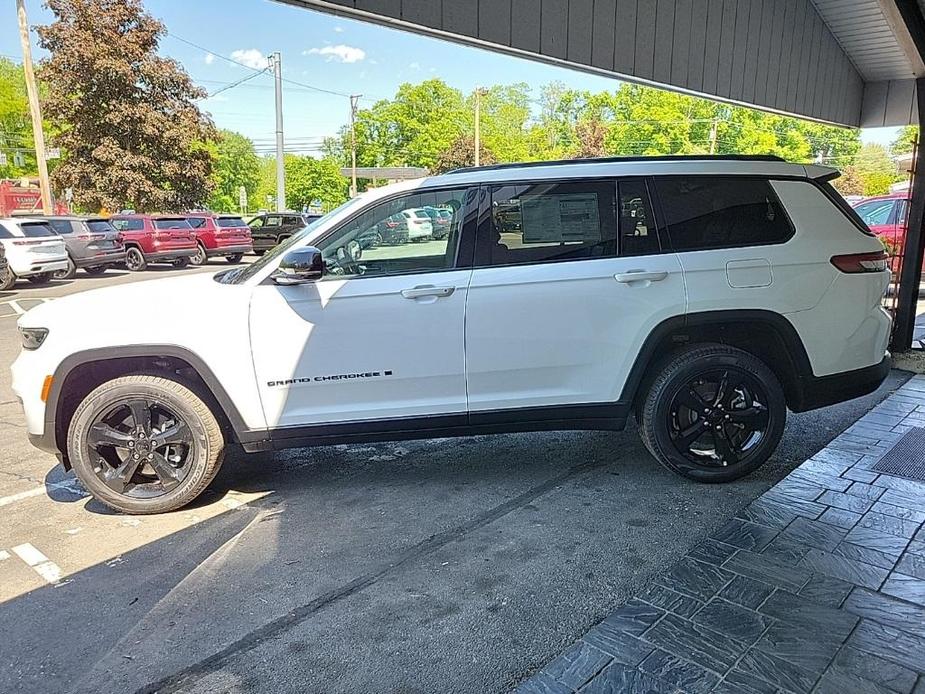 new 2024 Jeep Grand Cherokee L car, priced at $49,000