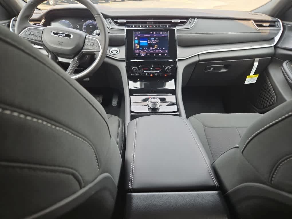 new 2025 Jeep Grand Cherokee L car, priced at $43,575