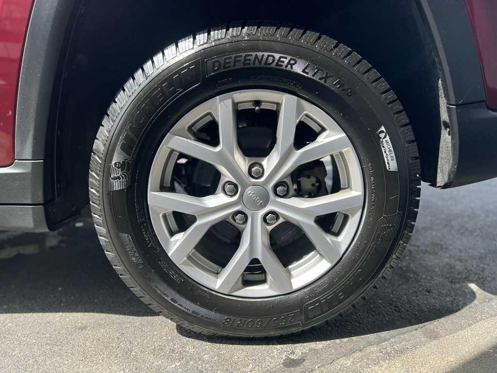 used 2022 Jeep Grand Cherokee car, priced at $30,629