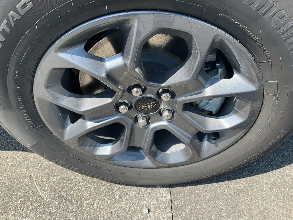 new 2025 Ford Maverick car, priced at $33,920