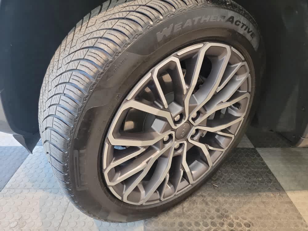 used 2023 Jeep Grand Cherokee L car, priced at $50,769
