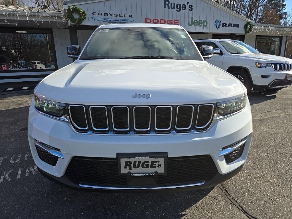 new 2025 Jeep Grand Cherokee car, priced at $46,715