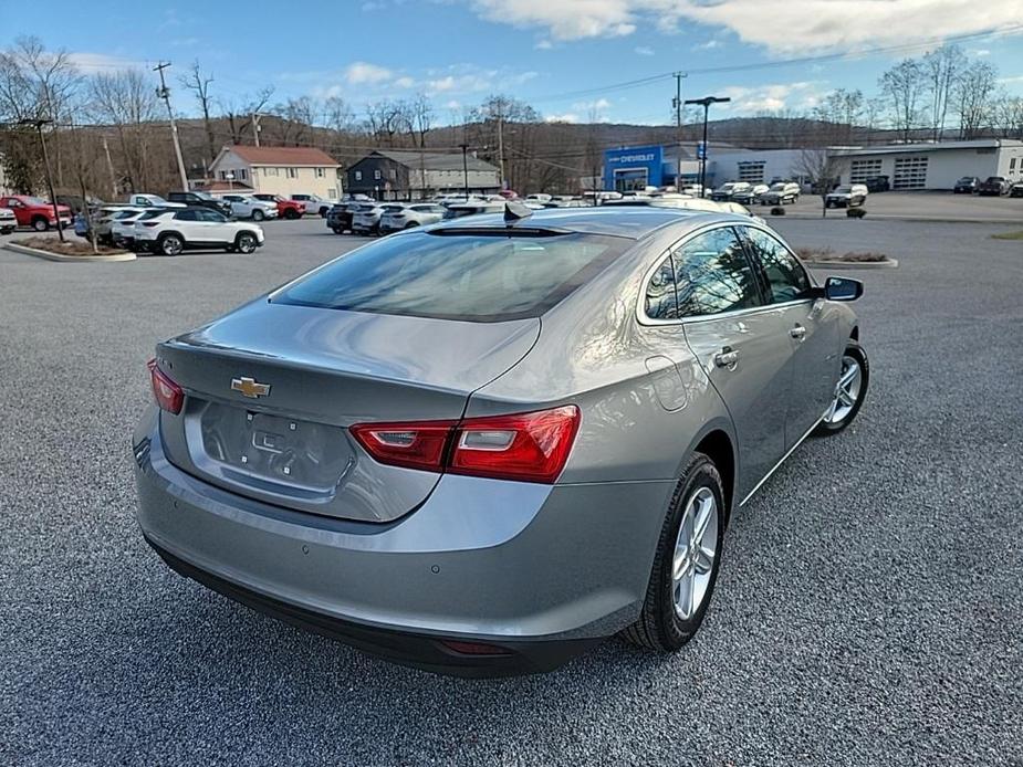 new 2024 Chevrolet Malibu car, priced at $24,490