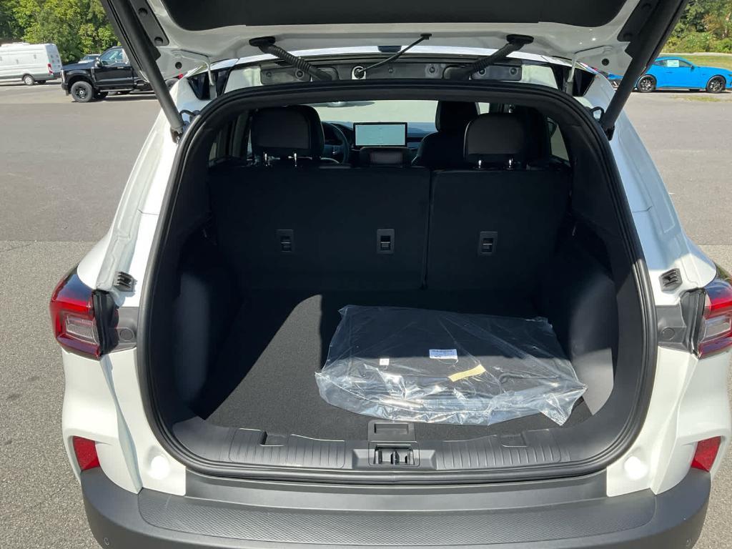 new 2025 Ford Escape car, priced at $37,675