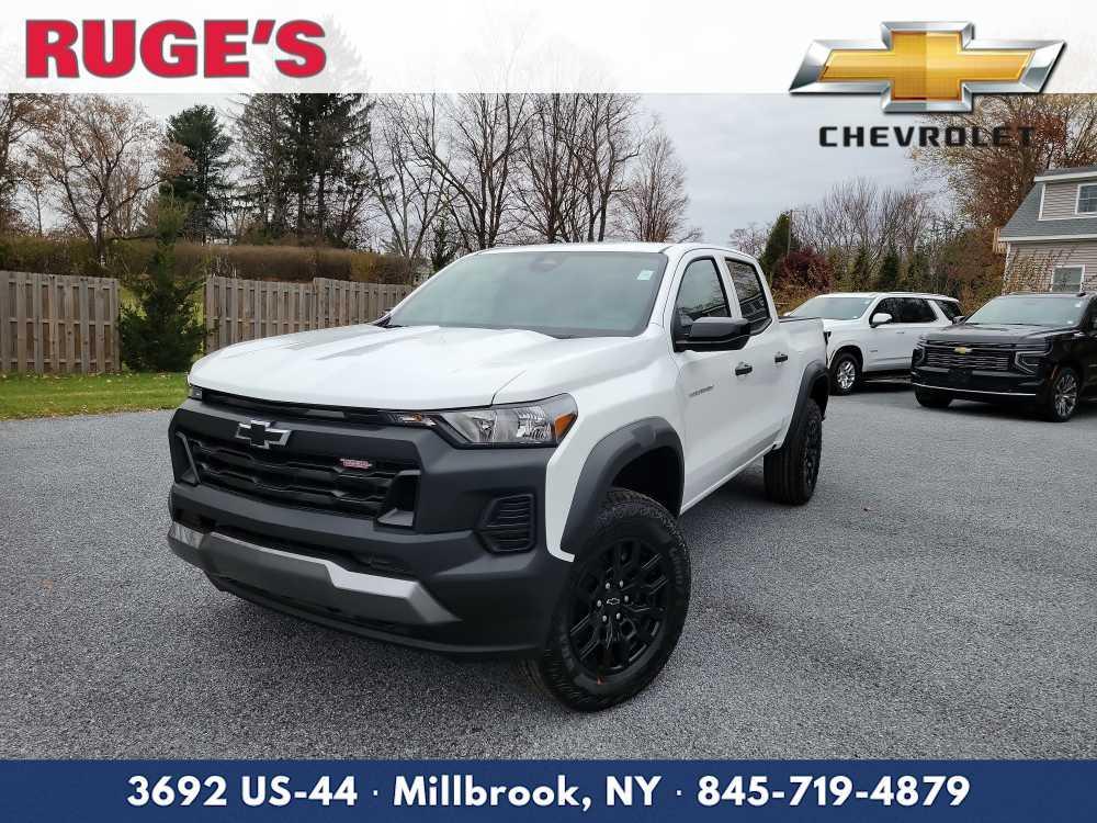 new 2026 Chevrolet Colorado car, priced at $43,155