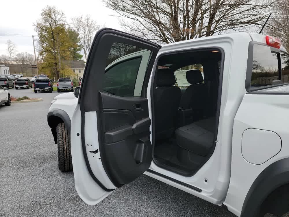 new 2026 Chevrolet Colorado car, priced at $43,155