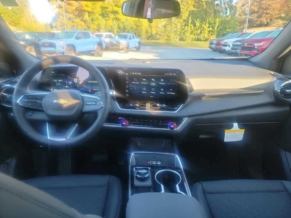 new 2026 Chevrolet Equinox car, priced at $34,810