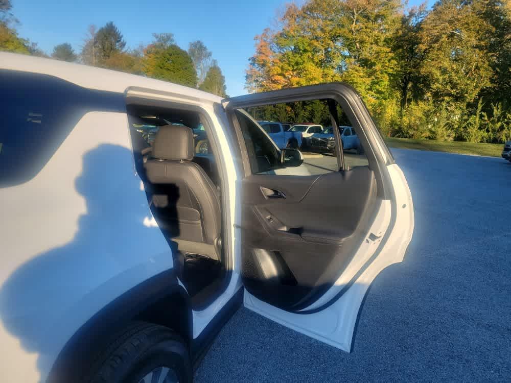 new 2026 Chevrolet Equinox car, priced at $34,810