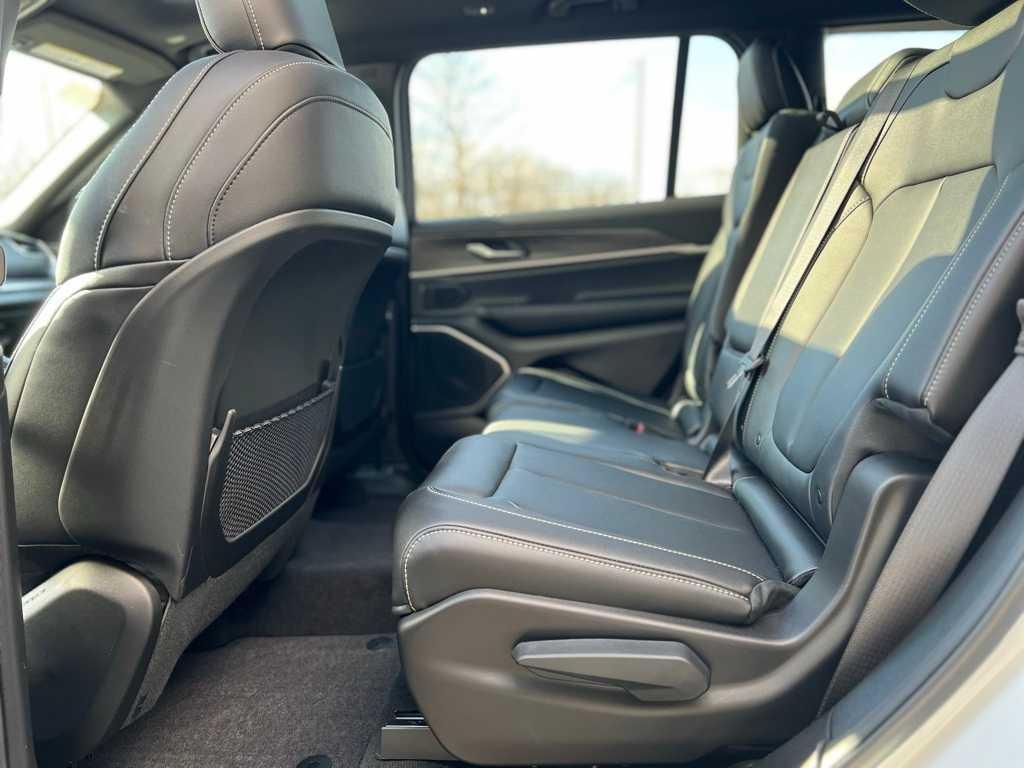 new 2025 Jeep Grand Cherokee L car, priced at $52,362