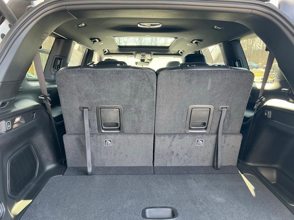 new 2025 Jeep Grand Cherokee L car