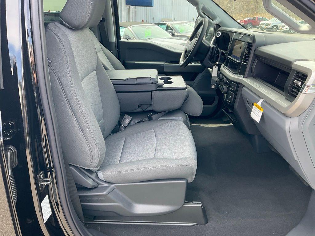 new 2025 Ford F-350 car, priced at $72,999
