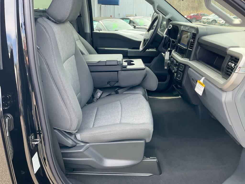 new 2025 Ford F-350 car, priced at $72,999