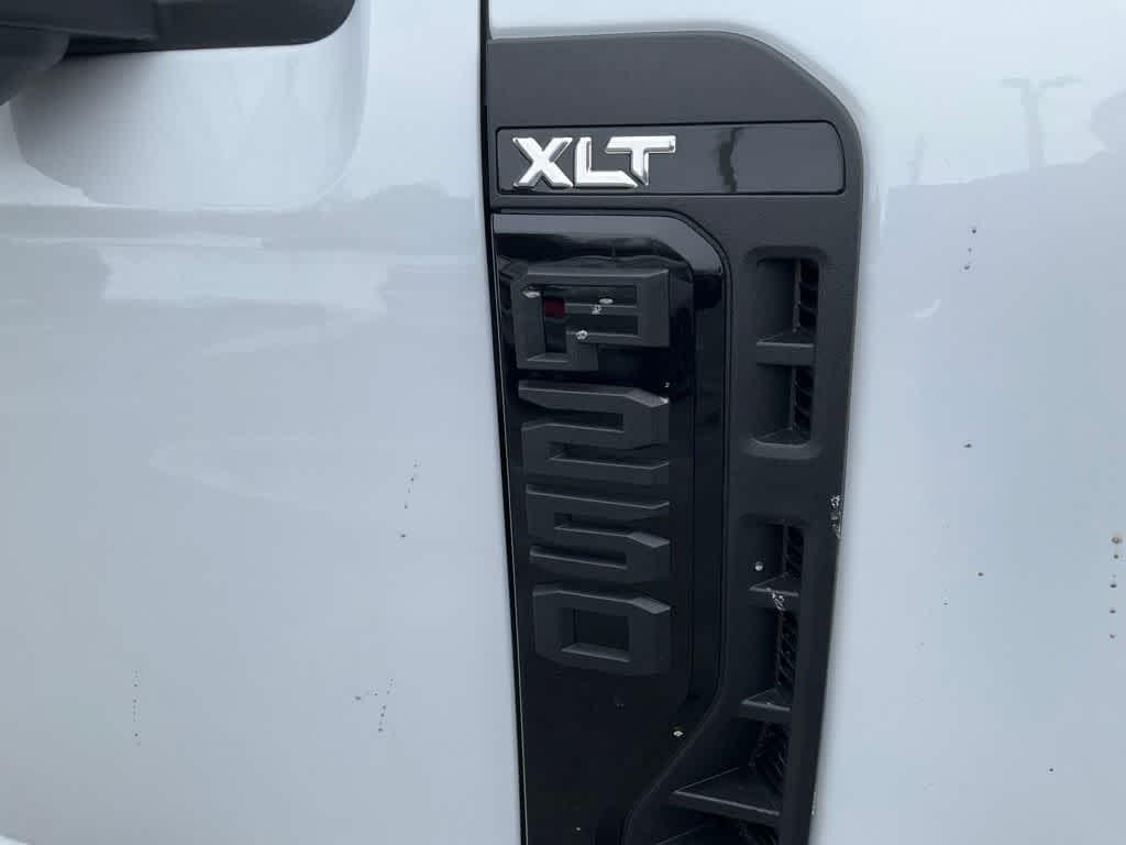 new 2025 Ford F-250 car, priced at $78,200