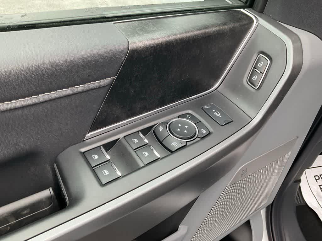 new 2025 Ford F-250 car, priced at $78,200