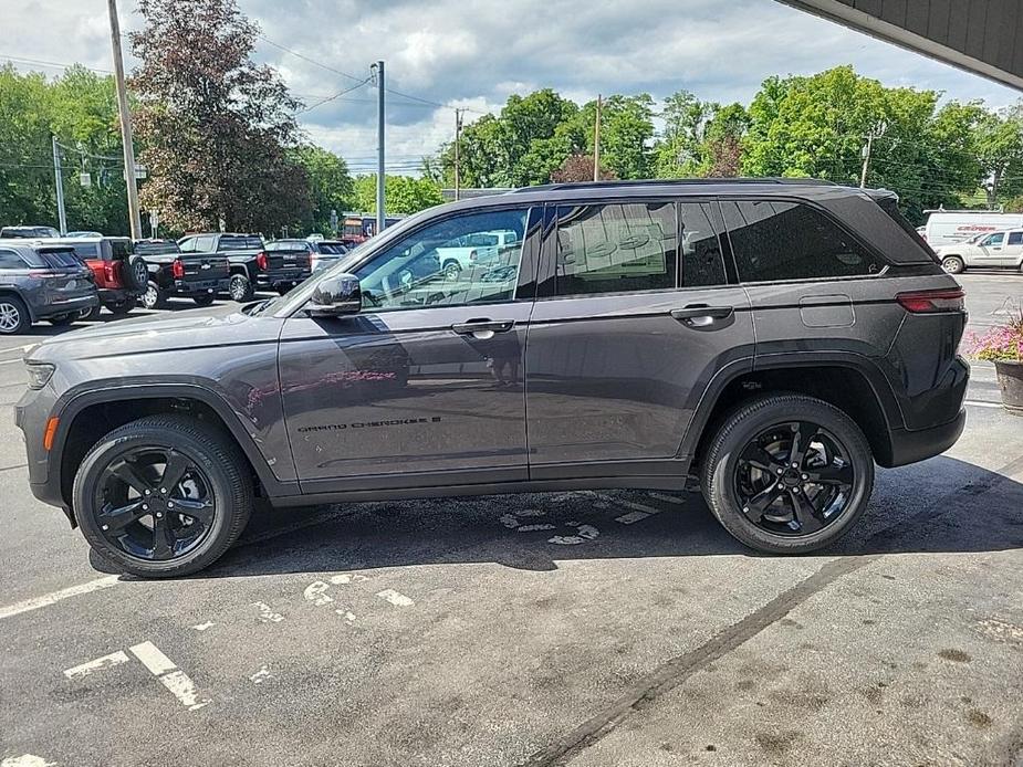 new 2024 Jeep Grand Cherokee car, priced at $46,547