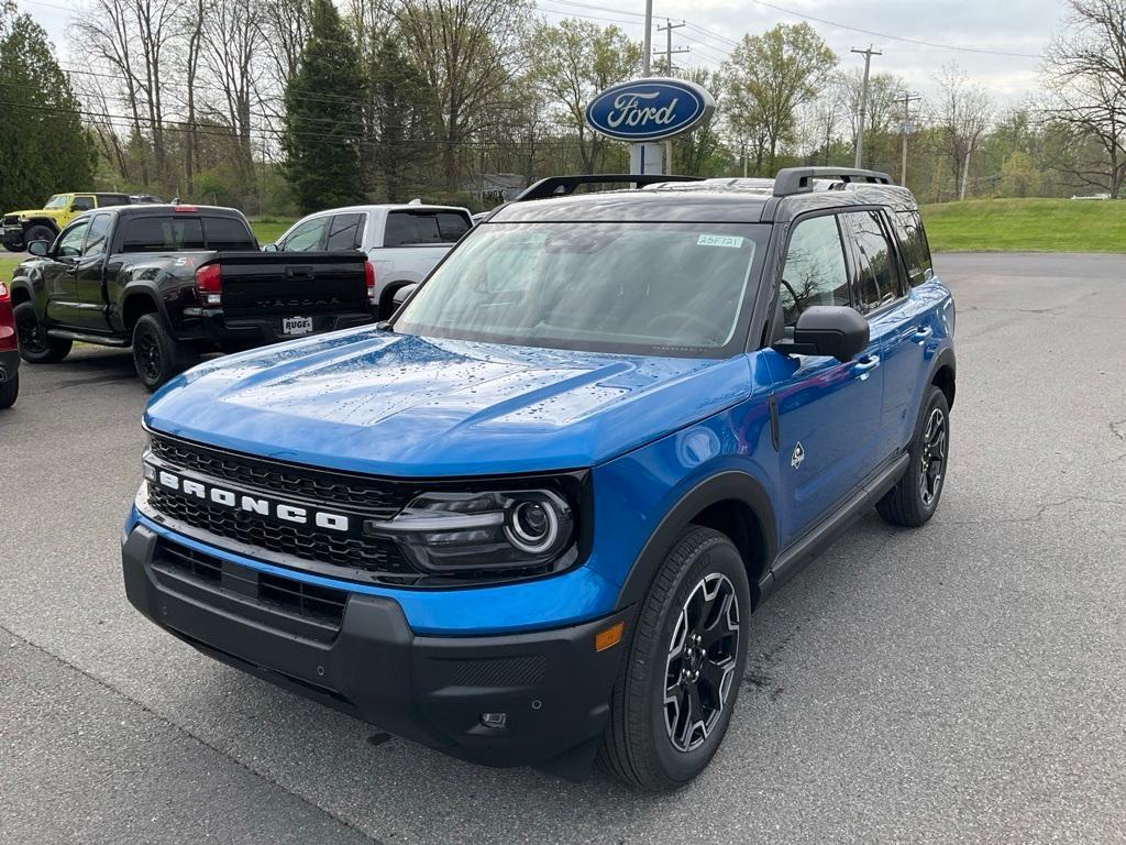 new 2025 Ford Bronco Sport car, priced at $37,028