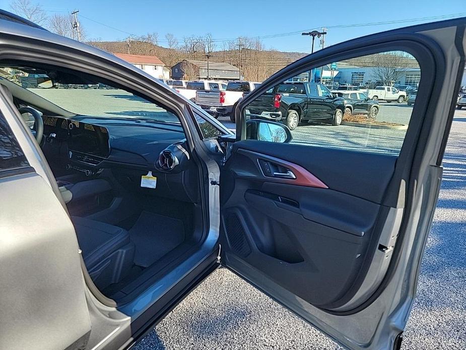 new 2025 Chevrolet Equinox EV car