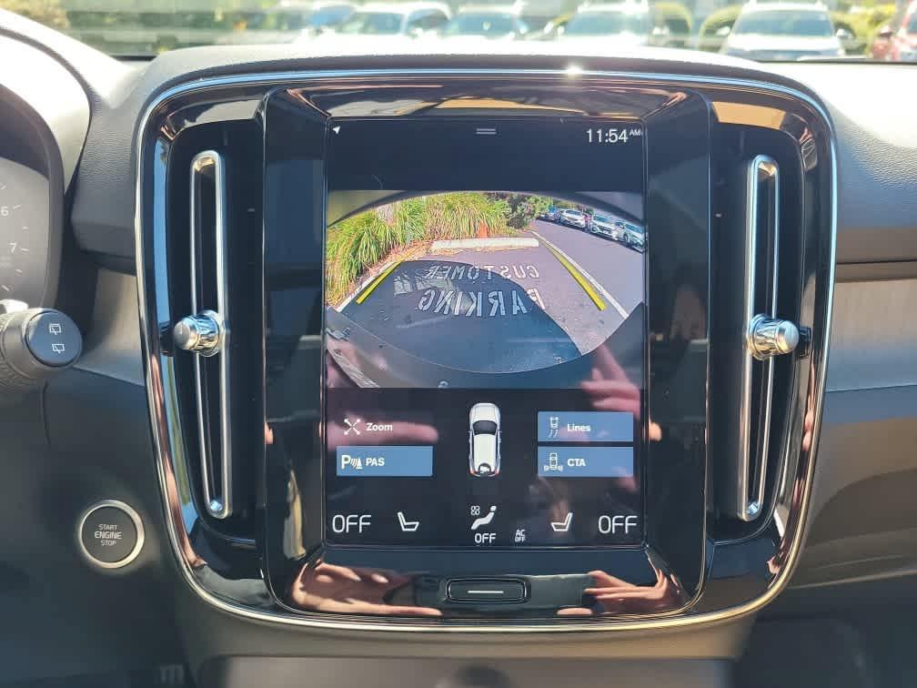 used 2022 Volvo XC40 car, priced at $27,725