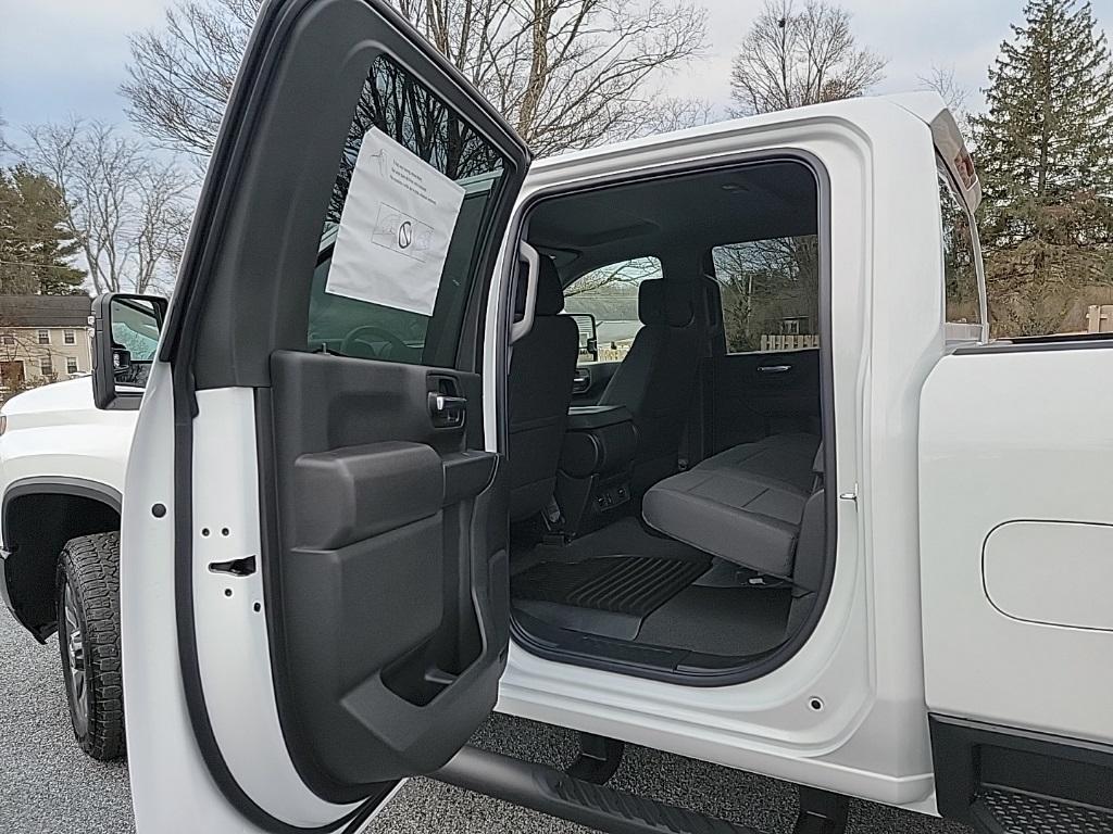 new 2025 Chevrolet Silverado 2500 car, priced at $57,662