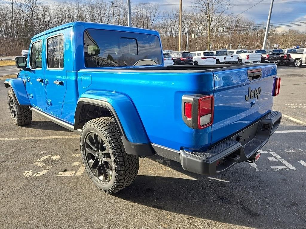 new 2025 Jeep Gladiator car