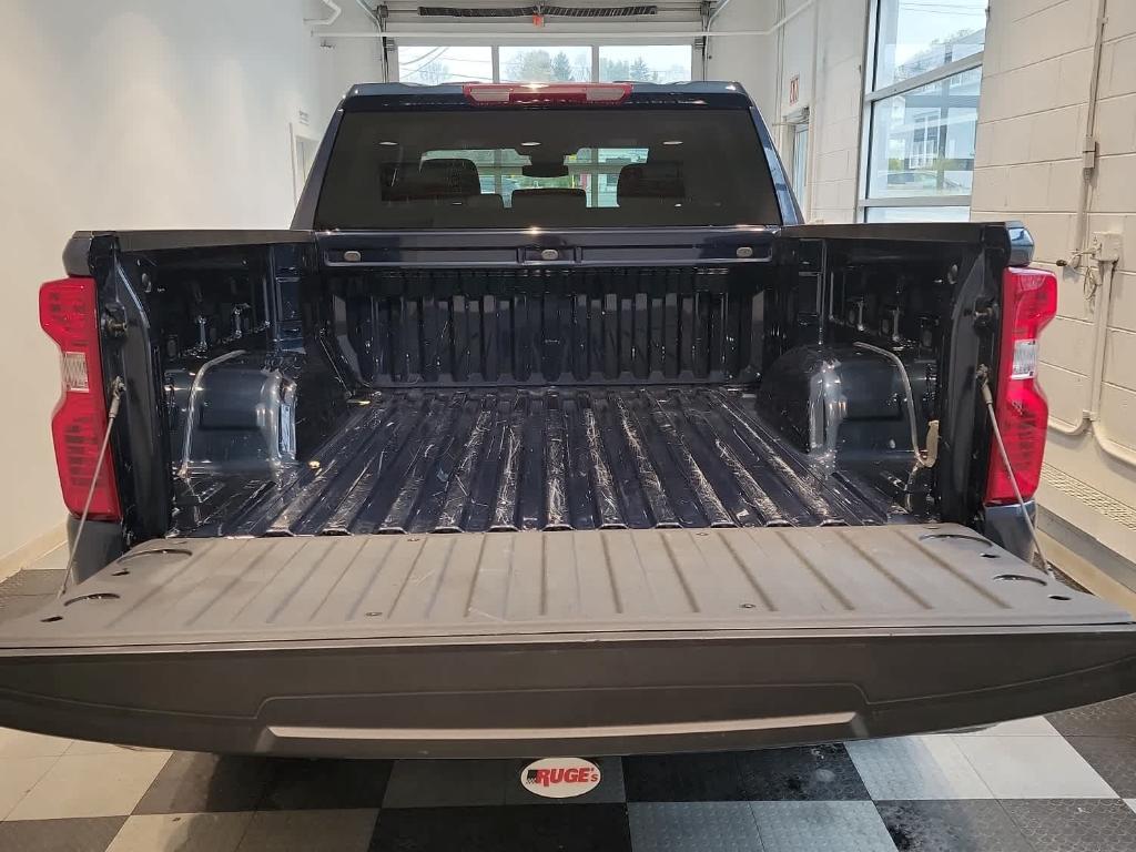 used 2022 Chevrolet Silverado 1500 car, priced at $35,900
