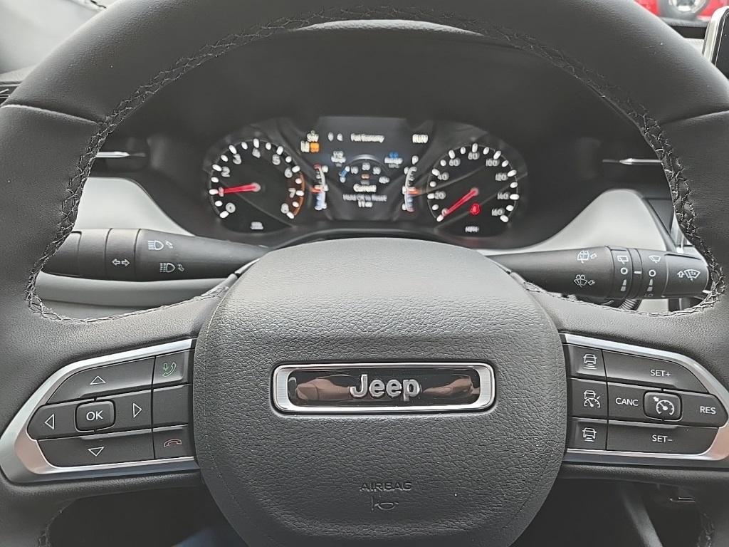 new 2025 Jeep Compass car, priced at $31,840