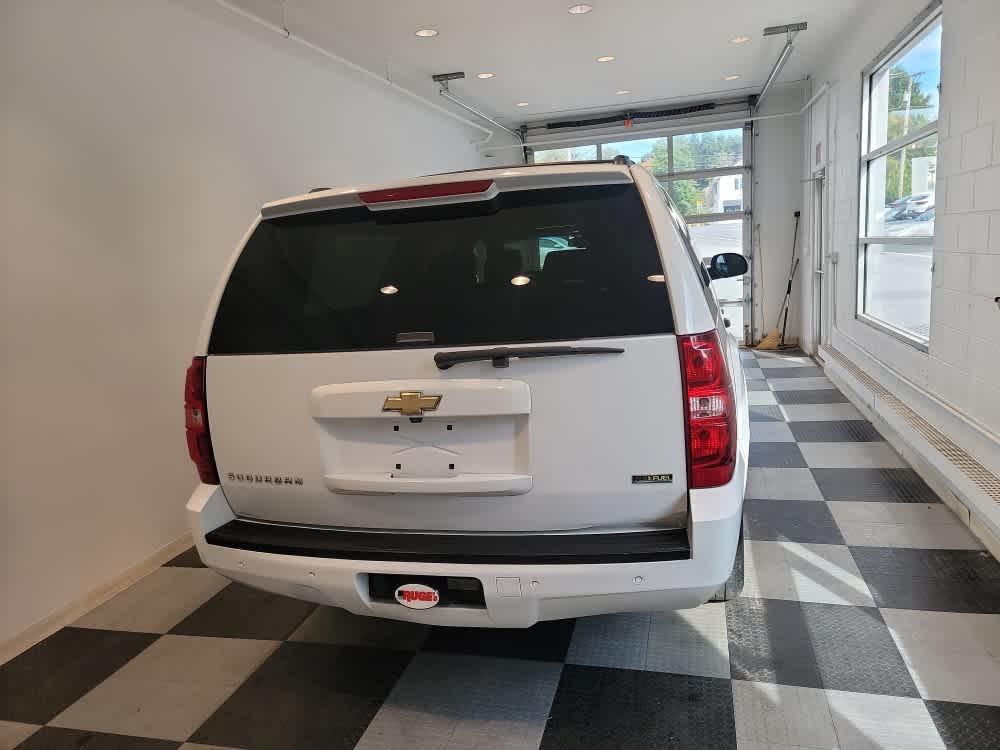 used 2008 Chevrolet Suburban car, priced at $12,900