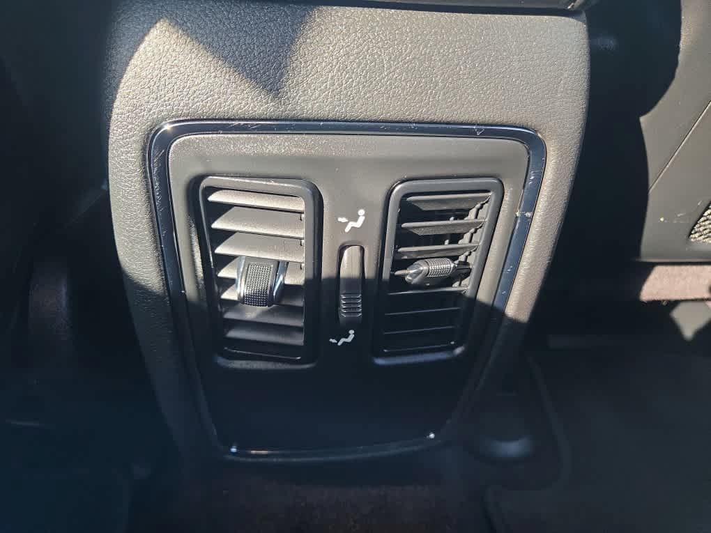 used 2018 Jeep Grand Cherokee car, priced at $17,445