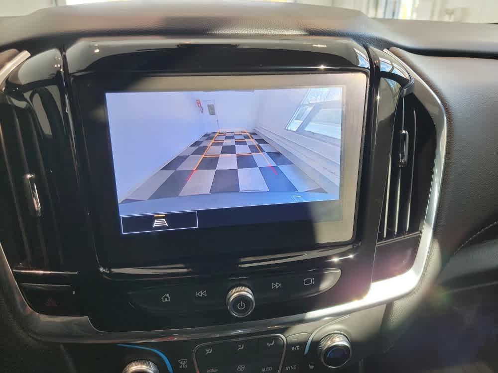 used 2023 Chevrolet Traverse car, priced at $28,900