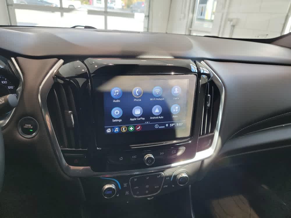 used 2023 Chevrolet Traverse car, priced at $28,900