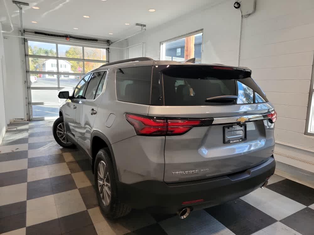 used 2023 Chevrolet Traverse car, priced at $28,900