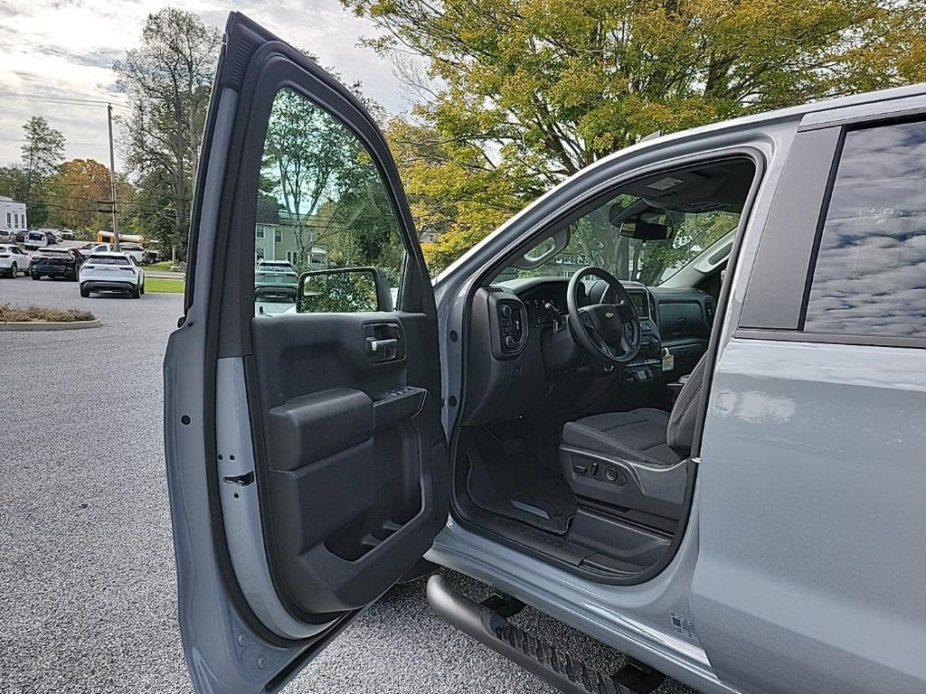 new 2024 Chevrolet Silverado 1500 car, priced at $48,880