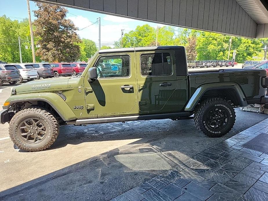 new 2024 Jeep Gladiator car, priced at $50,197