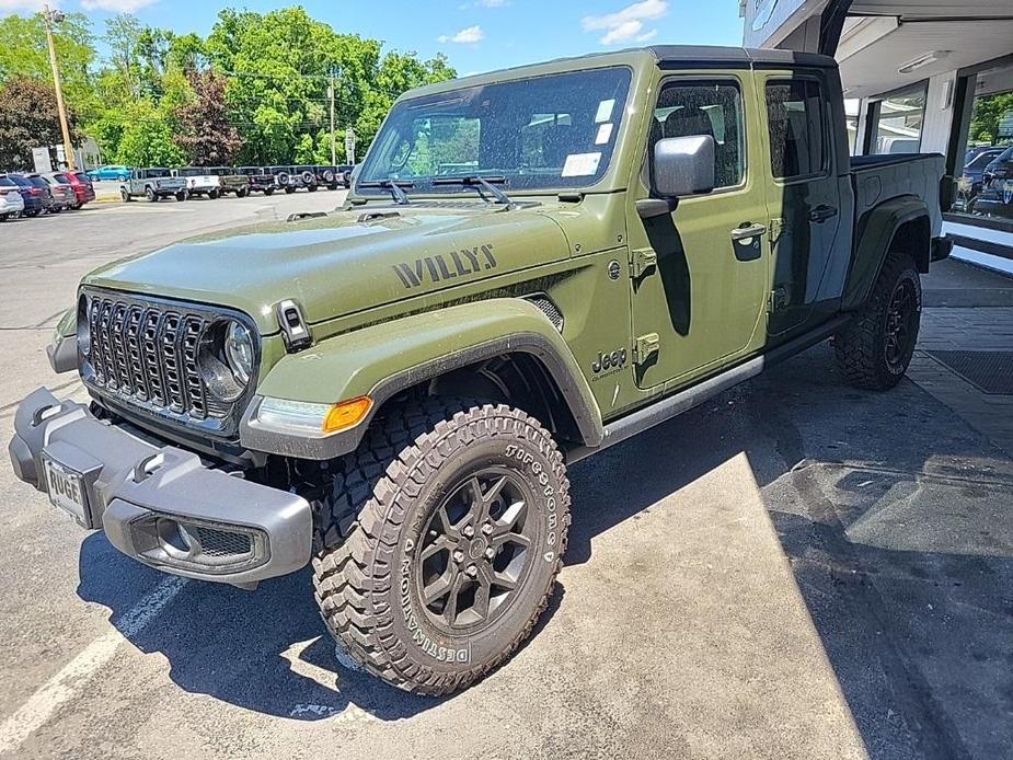 new 2024 Jeep Gladiator car, priced at $50,197