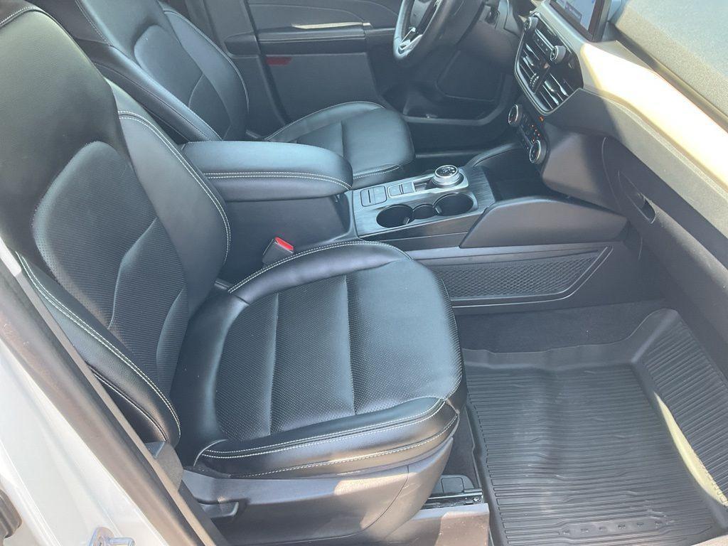 used 2022 Ford Escape car, priced at $23,995