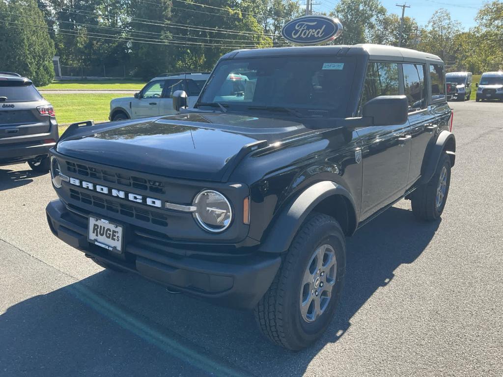 new 2025 Ford Bronco car, priced at $47,710