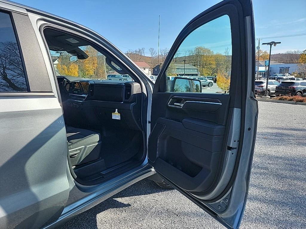 new 2025 Chevrolet Silverado 1500 car, priced at $57,219