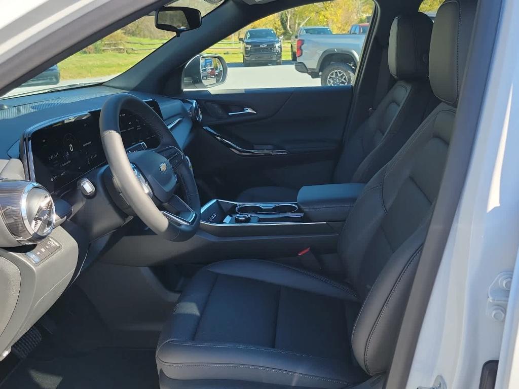 new 2026 Chevrolet Equinox car, priced at $34,810