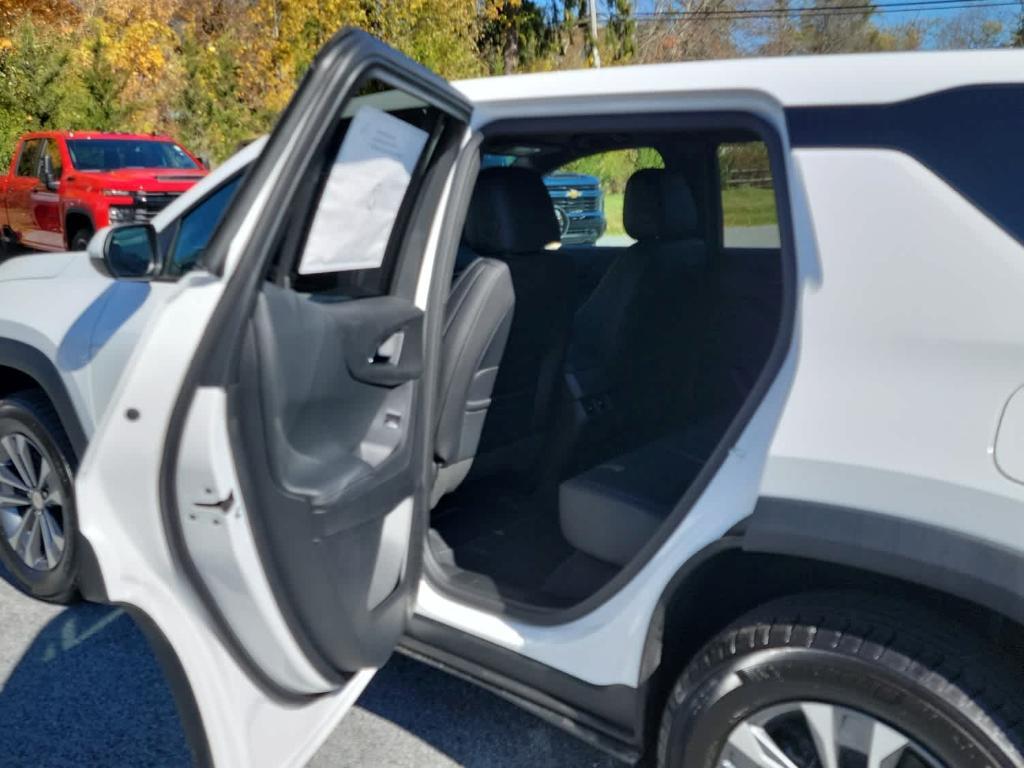 new 2026 Chevrolet Equinox car, priced at $34,810