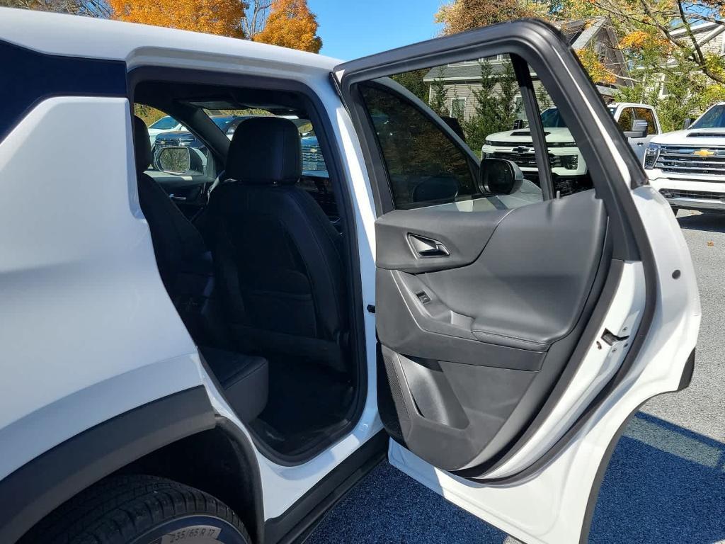 new 2026 Chevrolet Equinox car, priced at $34,810