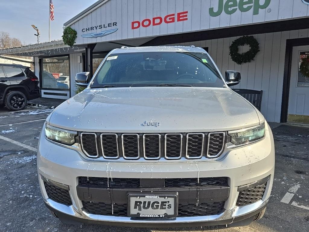 new 2025 Jeep Grand Cherokee L car, priced at $46,795