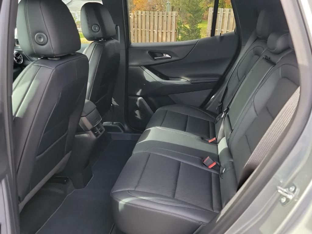 new 2026 Chevrolet Equinox car, priced at $34,810