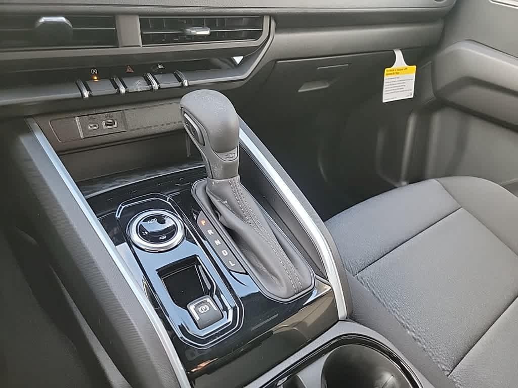 new 2025 Chevrolet Colorado car, priced at $40,205