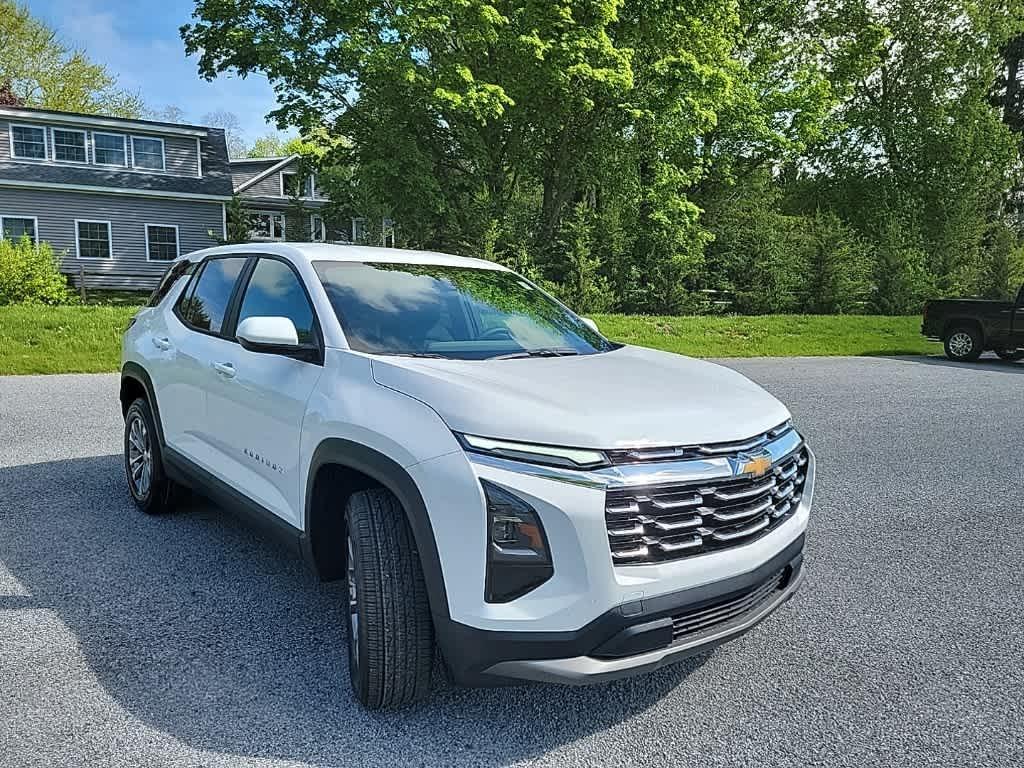 new 2025 Chevrolet Equinox car, priced at $29,995